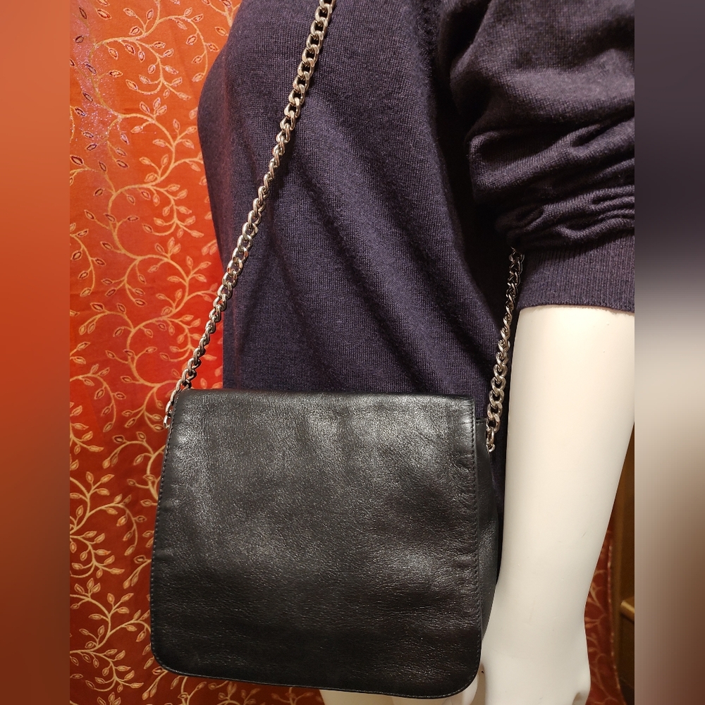 Leather Perry Ellis purse